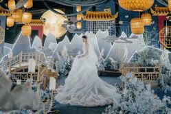 -欣薇婚纱(新源乐汇城店)