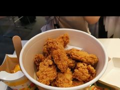 十翅一桶-肯德基(孝陵卫地铁站店)