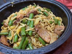 -金扁豆酱肉焖面