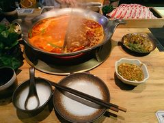 台式麻辣锅-湊湊火锅·茶憩(杭州湖滨银泰in77店)