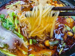 肥肠酸辣粉-耙豌豆重庆小面