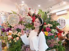 -FLOVIE FLORIST CAFE