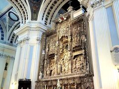 -皮拉尔圣母圣殿主教座堂