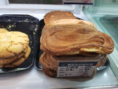 超大蝴蝶酥-白玉兰食品(中山公园龙之梦店)