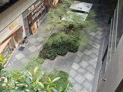 -瑞虹新天地月亮湾