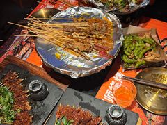 -何师烧烤Pro ·江湖川菜·小龙虾·精酿(太古里旗舰店)