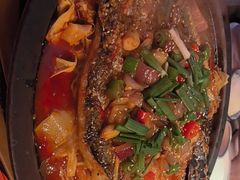 -鸣记脆皮烤鱼·海鲜烤鱼(三八广场店)