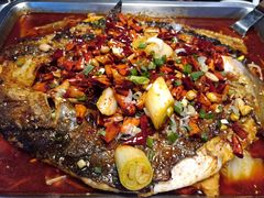 香辣口味烤鱼-鸣记脆皮烤鱼·海鲜烤鱼(三八广场店)