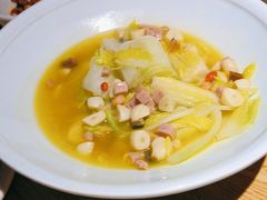 -嫩芽·重庆菜馆(十八梯露台观景店)