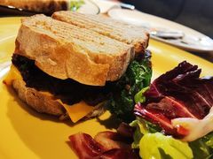 -JINNS锦时 steak&pizza(浸信会礼拜堂旧址店)