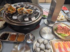 -围炉肉舍丹东海鲜烤肉·烤活鳗(步行街店)