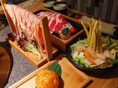-湊湊火锅·茶憩(新中关购物中心店)