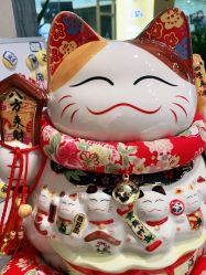 -虫二·专注健康烫染沙龙