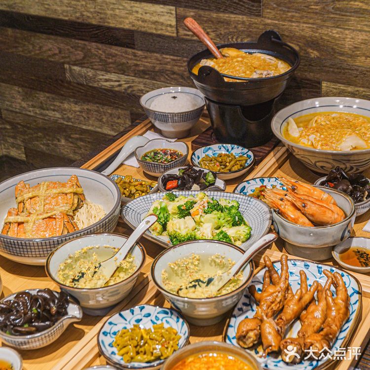 火遍江浙沪的蟹叁宝，在成都也能吃上啦！！