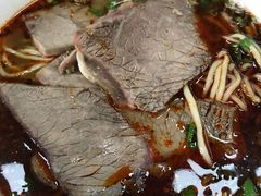-马德元纯汤牛肉面(太奥广场店)