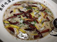 -江渔儿酸菜鱼·拔草餐厅(虎门君乐汇店)