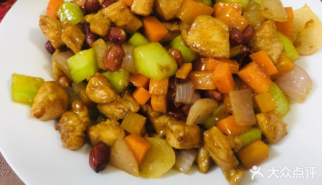 夏季川菜必备的香辣宫保鸡丁