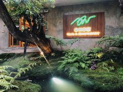 -Chom Cafe and Restaurant