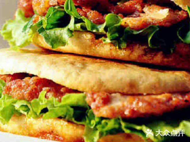 清真·舒迩布炕锅王·高原美食文化(青海总店)烤饼图片