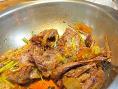 主打的干锅鸭头-安诚居干锅鸭头(八角店)