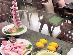 -得意咚瓜·顺德鱼生·冬瓜火锅(深圳首店)