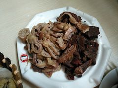 -闫家驴肉老店(华电一校店)