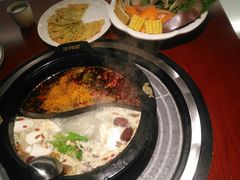 -蜀滋香鲜鱼火锅(黄金路店)