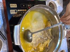 -鲜入围煮花胶鸡海鲜火锅