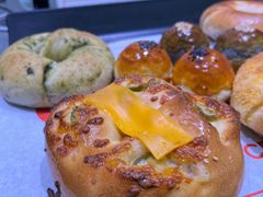 -HOT CRUSH趁热集合·现烤面包(环球港店)