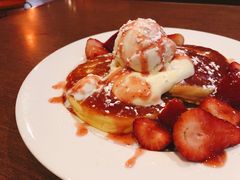 -Pancakes on the rocks(Darling Harbour)