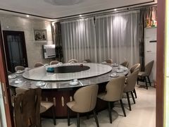 -宾朋海鲜特色美食餐厅·纯手工鲅鱼水饺(兴海路店)