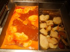 -老牌坊云南鱼豆花火锅(哈西万达店)