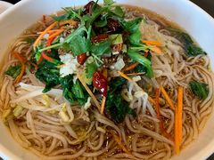 绿豆芽拌粉-鼓楼东街老火锅(鼓楼店)