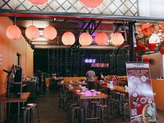 -席娜卡琳火车铁道夜市