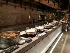 自助取餐区-厦门海沧正元希尔顿逸林酒店開全日餐厅