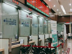 -房地产交易中心-停车场