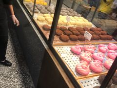 面包甜点陈列柜-LELECHA乐乐茶(上海五角场万达广场店)