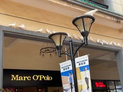 -王府井奥莱临潼小镇(临潼店)
