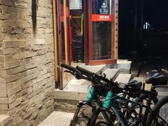 -管氏翅吧(护国寺店)