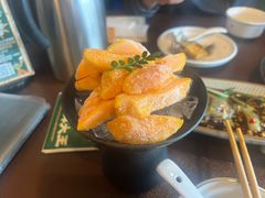 -曼听小寨海鲜烧烤·大连辣炒大王(盖州街店)