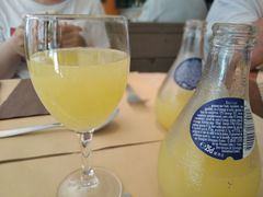 -ResTaurAnt S'ZWILLING Stuebel