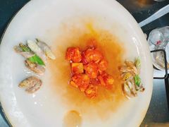 -冰冰龙虾·江湖菜·花园江景餐厅