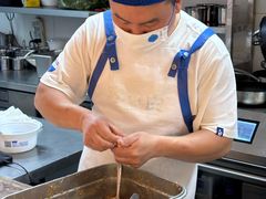 -李与白包子铺(桐梓林店)