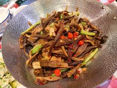 -老郑家东北春饼(龙悦居店)