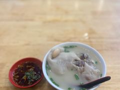 -雷祖芳老妈蹄花店