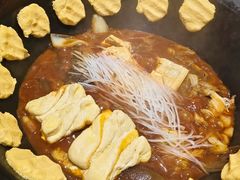 -鱼窝棚柴火铁锅炖(富山屯店)