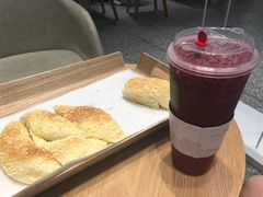-奈雪的茶(湖滨银泰in77C区PRO店)
