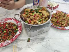 -江城燕子大排档(江汉路步行街店)