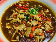 水煮肉片-老三样·美食研究中心(世贸路店)