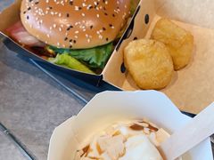 -麦当劳(展览路店)